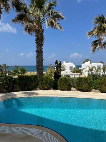 Sky Villa Paphos Eksteriør billede