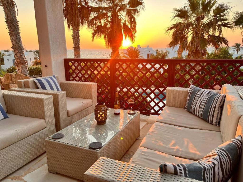 Sky Villa Paphos Eksteriør billede